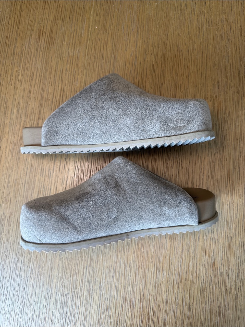Yume Yume Gray Suede Platform Mule Clogs Slides Size 39 - Picture 3 of 6